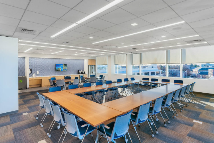 HLW - Hofstra University Zarb School of Business hlw HLW – Question the Norm, Design With Passion, Build What’s Next HLW Hofstra University Zarb School of Business