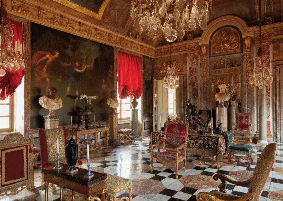 Jacques Garcia jacques garcia Jacques Garcia Presents Some Interior Design Projects Jacques Garcia Classic Living Room Interior 2