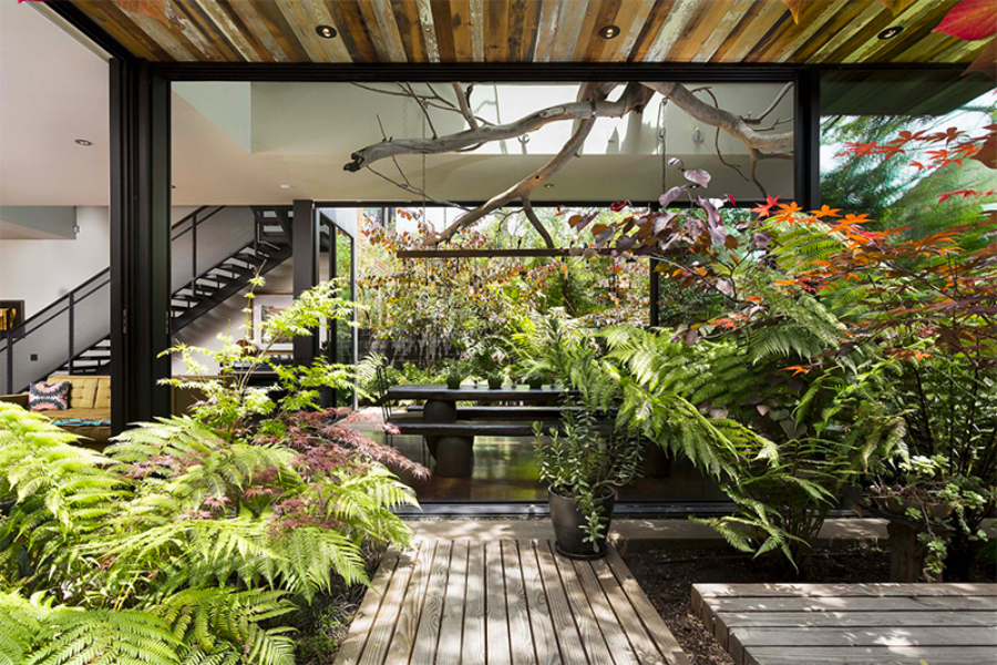 SELA RESIDENCE Marmol Radziner inside outside nature filled space.  marmol radziner Marmol Radziner: Nature Inspired Architecture mr sela 03