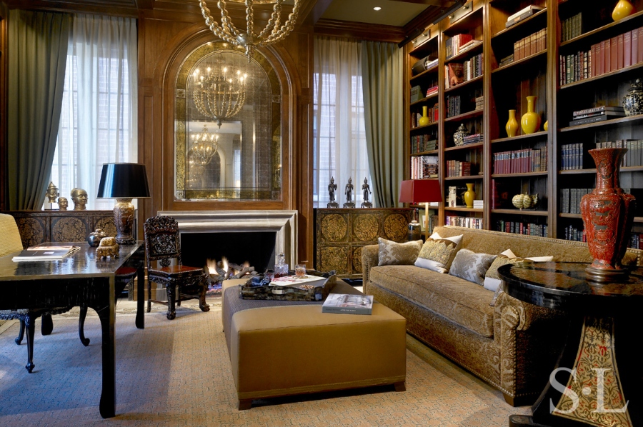 Classical Living Room Interior Design by Suzanne Lovell suzanne lovell Best Residential Interior Designs by Suzanne Lovell 9 Best Residential Interior Designs by Suzanne Lovell Lincoln Park Residence