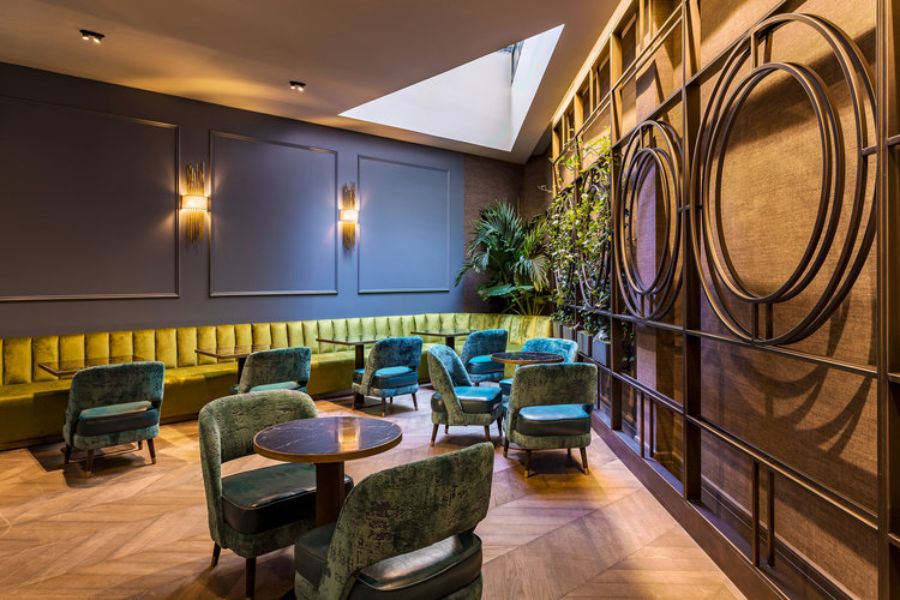 restaurant with upholstered dining chairs and dining tables cuarto interior Cuarto Interior Modern Interior Design Ideas Cuarto Interior Modern Interior Design Ideas1 1 1