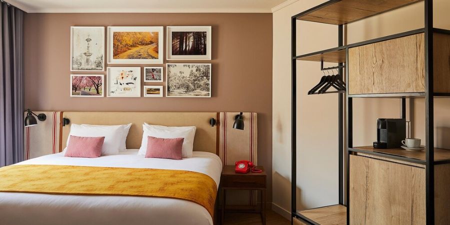 hotel bedroom, bed and closet cuarto interior Cuarto Interior Modern Interior Design Ideas Cuarto Interior Modern Interior Design Ideas1 1 2