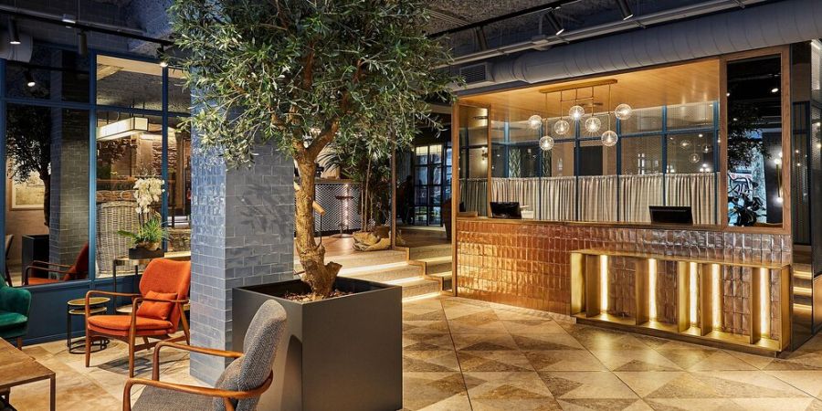 hotel reception with colorful armchairs cuarto interior Cuarto Interior Modern Interior Design Ideas Cuarto Interior Modern Interior Design Ideas1 5