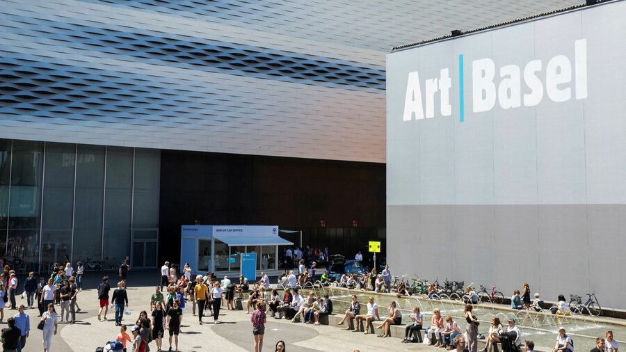 art basel celebrates paris cultural heritage art basel Art Basel Celebrates Paris’ Cultural Heritage with a New Event Art Basel Celebrates Paris Cultural Heritage with a New Event 1