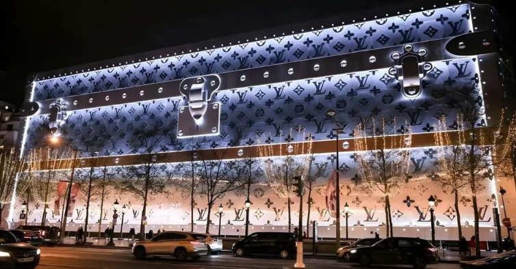 Embracing Luxury: First Louis Vuitton Hotel Takes Shape in Paris louis vuitton hotel Embracing Luxury: First Louis Vuitton Hotel Takes Shape in Paris LV7