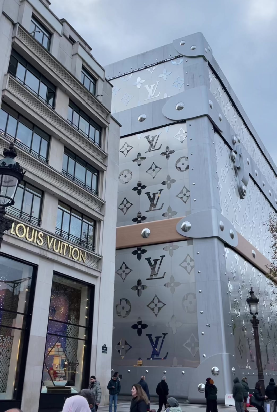 louis vuitton hotel Embracing Luxury: First Louis Vuitton Hotel Takes Shape in Paris Louis Vuitton Hotel Paris