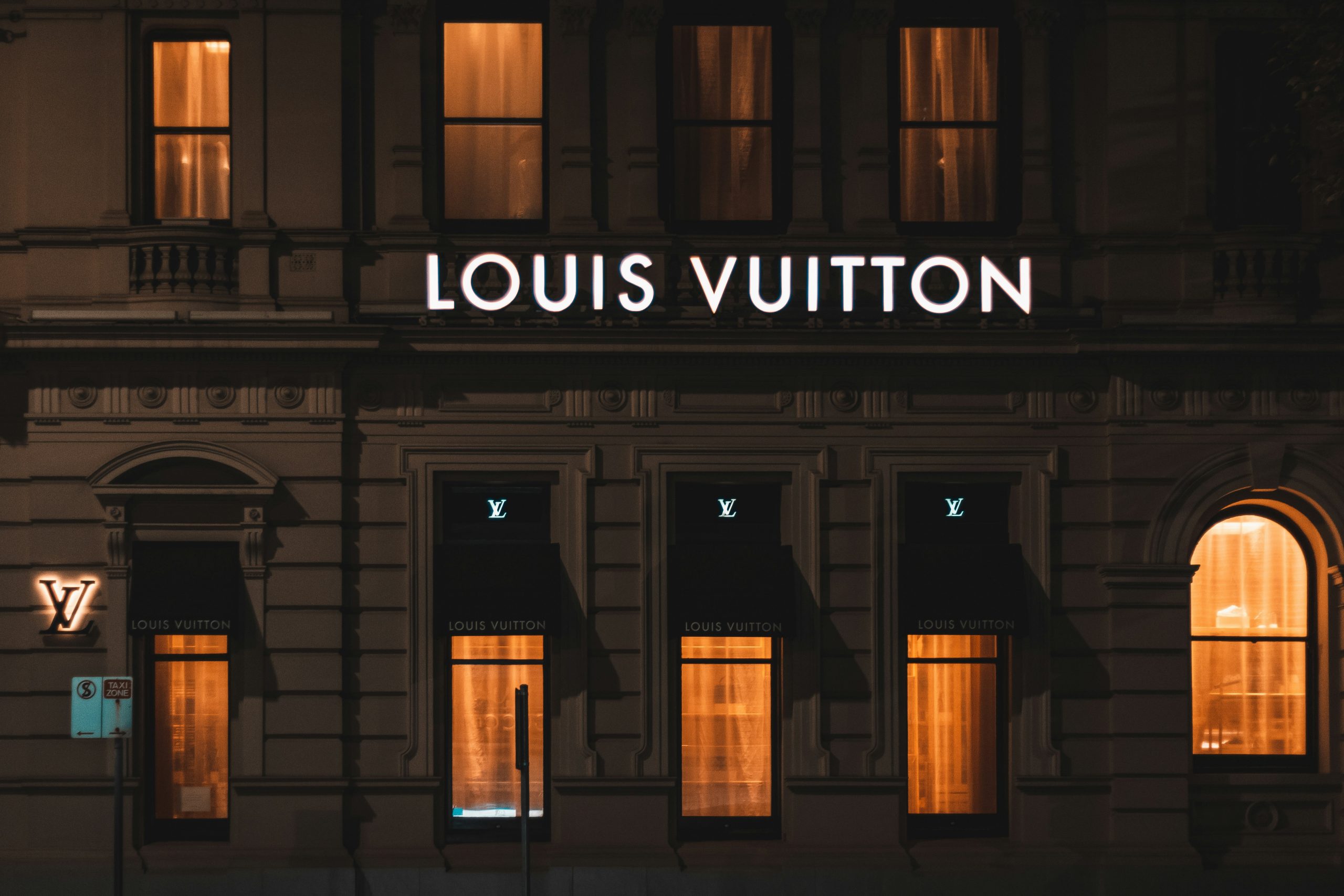 Embracing Luxury: First Louis Vuitton Hotel Takes Shape in Paris louis vuitton hotel Embracing Luxury: First Louis Vuitton Hotel Takes Shape in Paris Louis Vuitton2 scaled