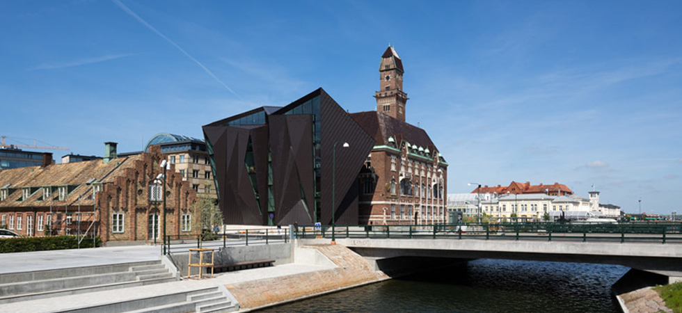 World maritime university’s new harbourside home with metal and glass facade