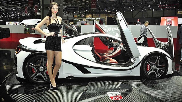 Car exhibition at the Salon of Madrid