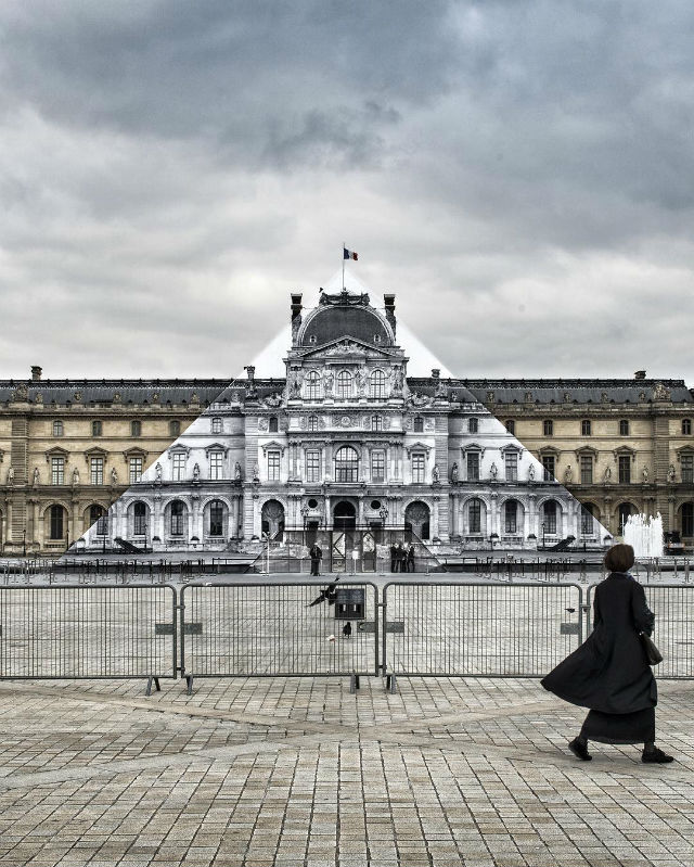 Artist JR Transforms The Musée du Louvre With Optical Illusion (7) d