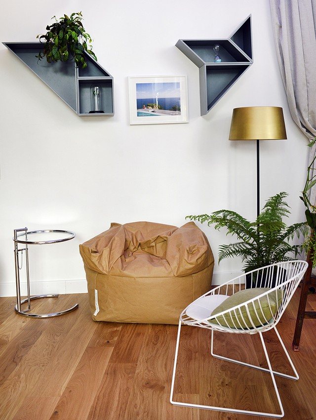 A Luxury Apartment Inside the Eiffel Tower (11)