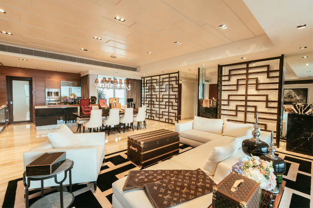 Amazing L'Appartement Louis Vuitton in Singapore by Cameron Woo Design_5
