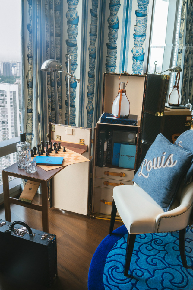 Amazing L'Appartement Louis Vuitton in Singapore by Cameron Woo Design_1