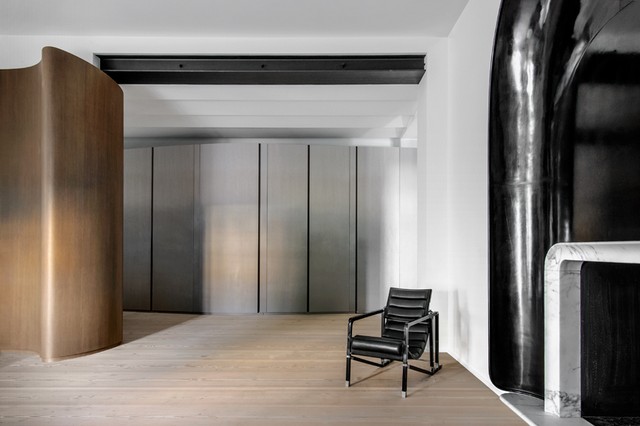 See the Interiors of a Paris Apartment Renovated by François Champsaur