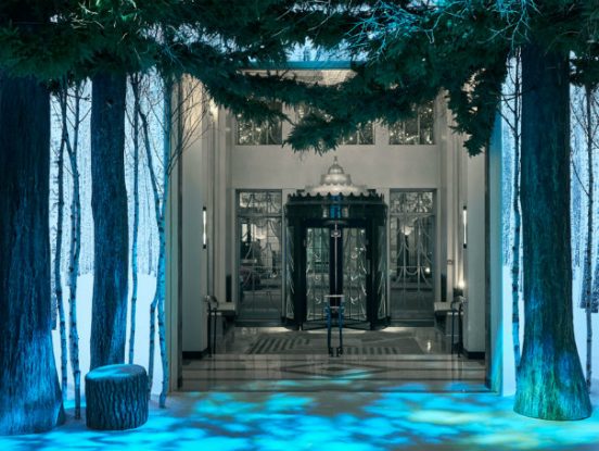 CLARIDGE'S CHRISTMAS TREE 2016