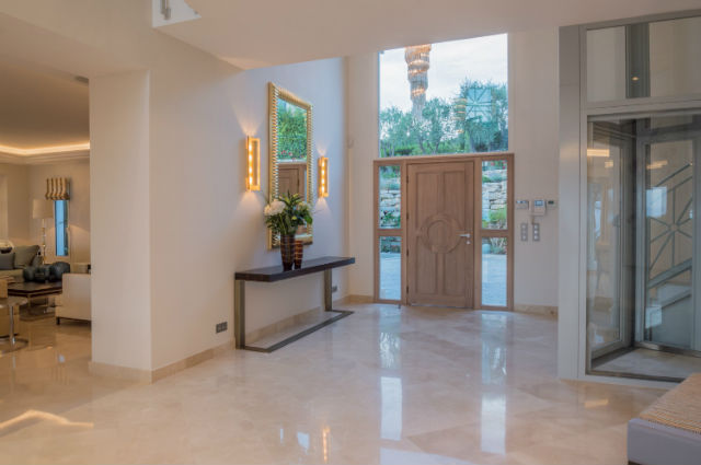 Luxoria Interiors Teams Up With BRABBU For a Residential Project