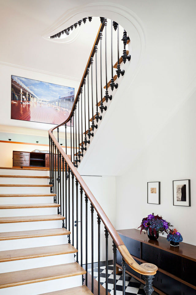 Tristan Auer Completes the Renovation of a Luxurious Family Residence in Paris