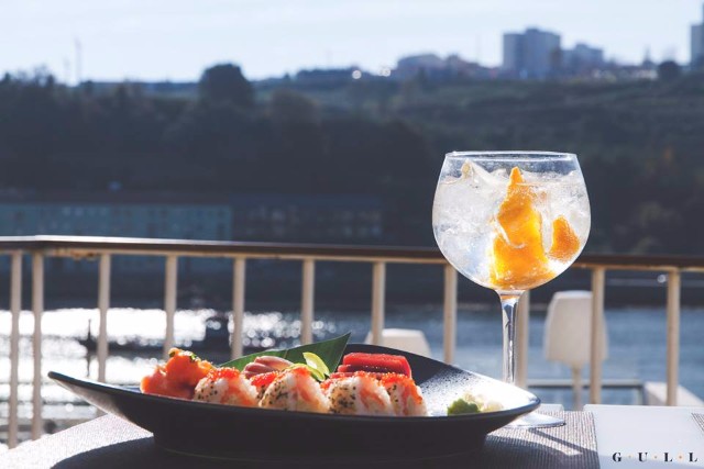 Meet the 2017 Best European Destination: Oporto, the design lover spot | 2017 Best European Destination. Trendy Places. Best Travel Destinations. #2017besteuropeandestination #trendyplaces #luxuryrestaurants >>> Get to know more exciting news: https://goo.gl/41wroP