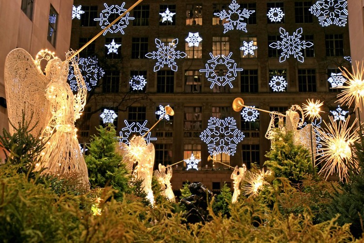 ROCKEFELLER CENTER CHRISTMAS TREE 2018
