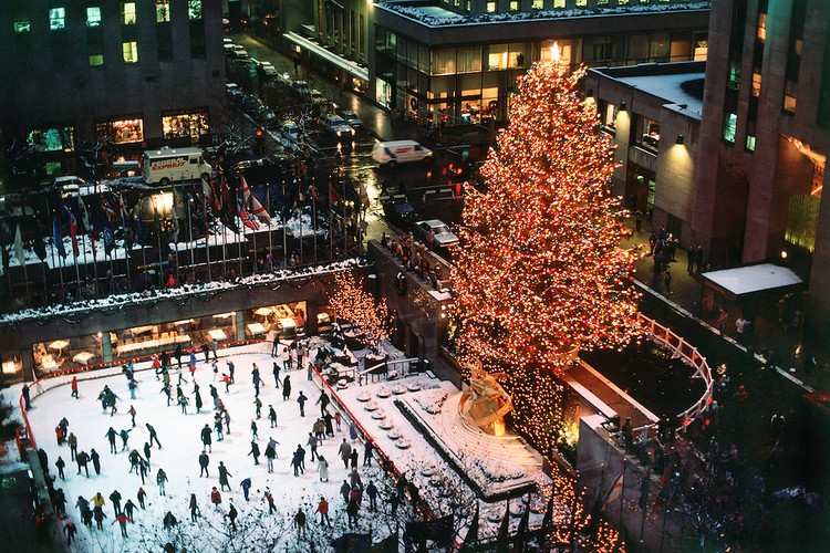 ROCKEFELLER CENTER CHRISTMAS TREE 2018