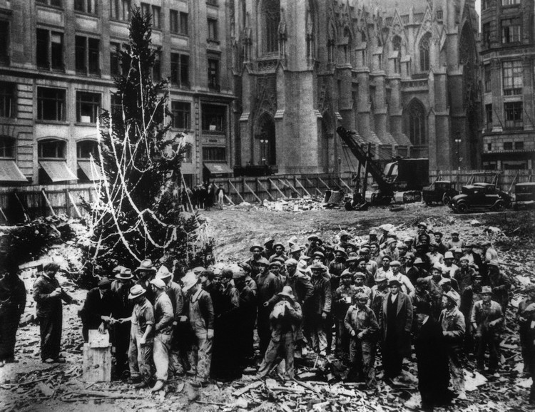 ROCKEFELLER CENTER CHRISTMAS TREE 2018