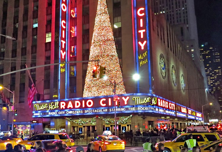 ROCKEFELLER CENTER CHRISTMAS TREE 2018