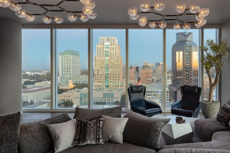 Contemporary penthouse in California by Benning Design Constructions