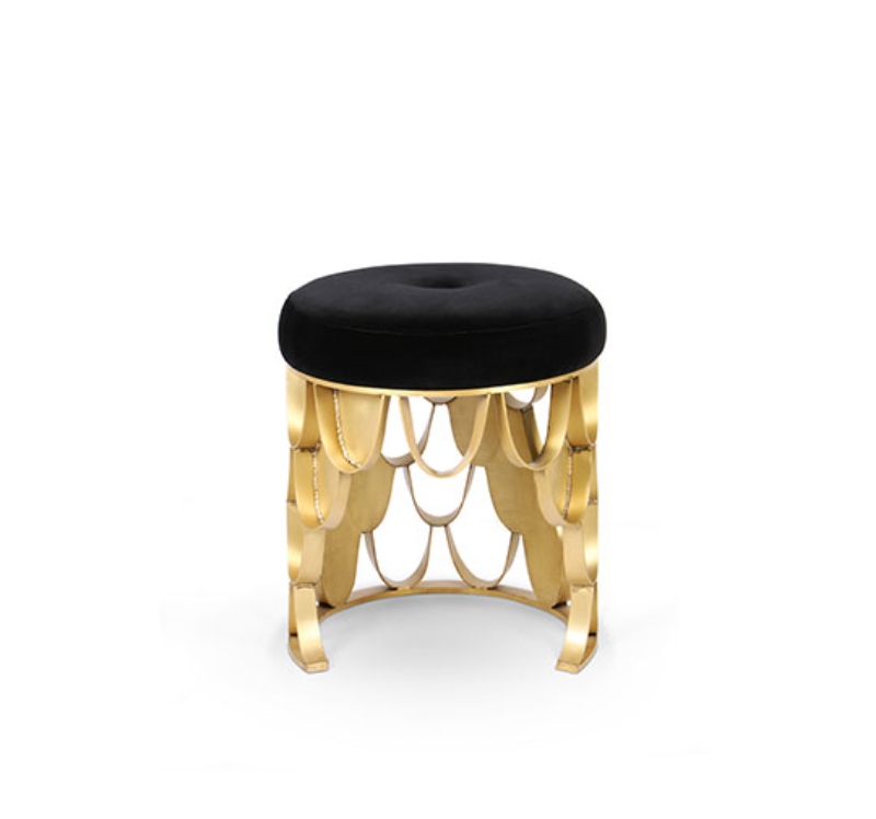 Bedroom: Luxurious Furniture to Make A Statement